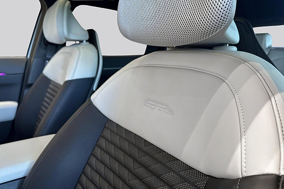 Kia EV4 16 of 24