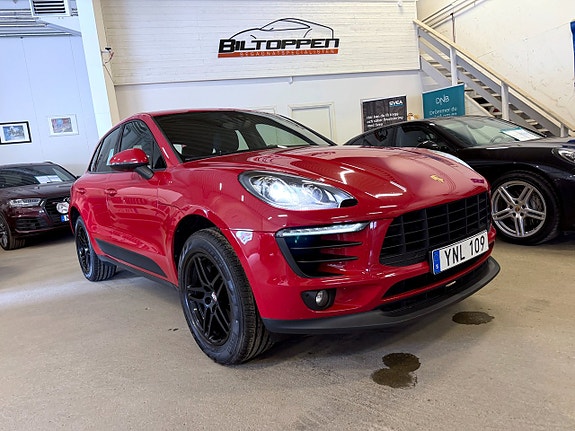Porsche Macan 16 of 16