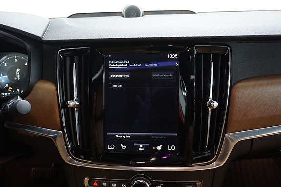 Volvo S90 17 of 30
