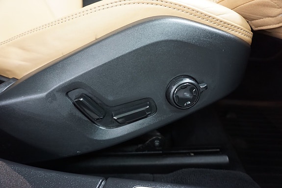Volvo S90 21 of 30
