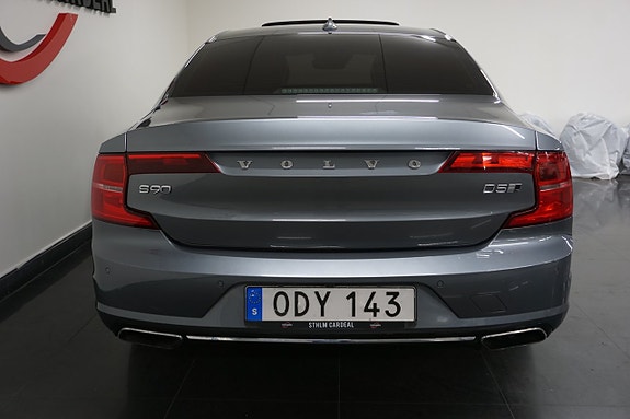 Volvo S90 25 of 30