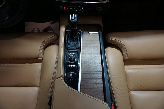 Volvo S90 11 of 30