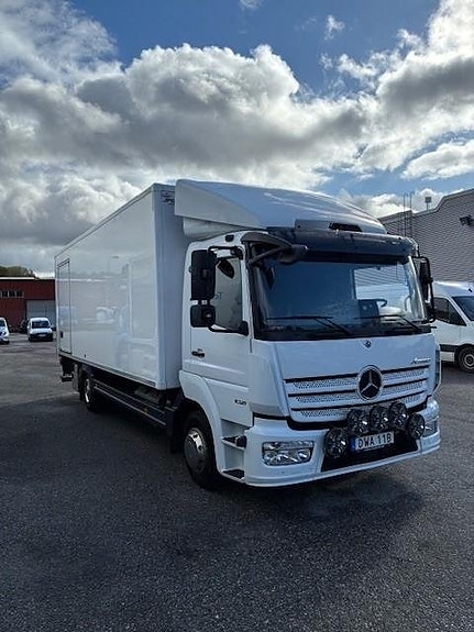 Mercedes-Benz Atego 1021 2 of 8