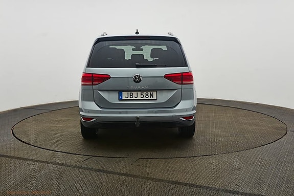 Volkswagen Touran 5 of 5