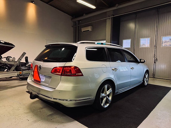 Volkswagen Passat 2.0 TDI Automat 4-M Nybyggd A-Traktor 3 of 9
