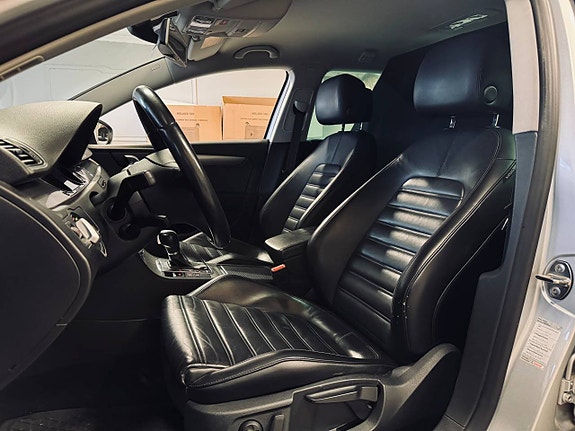 Volkswagen Passat 2.0 TDI Automat 4-M Nybyggd A-Traktor 9 of 9
