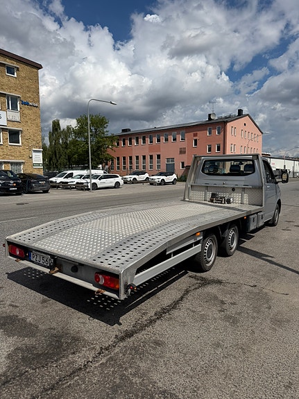 Volkswagen Transporter 4 of 5