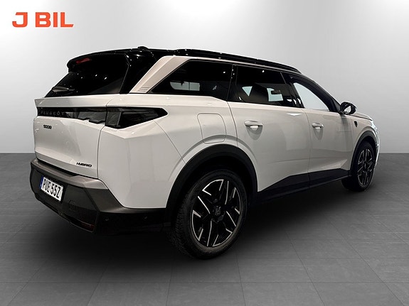 Peugeot 5008 3 of 5