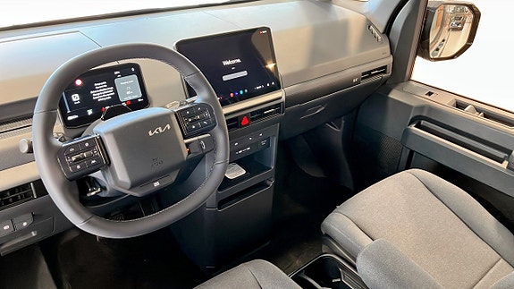 Kia PV5 4 of 5