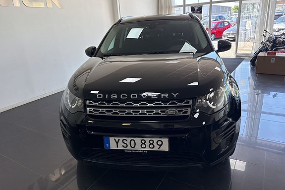 Land Rover Discovery Sport 2 of 5