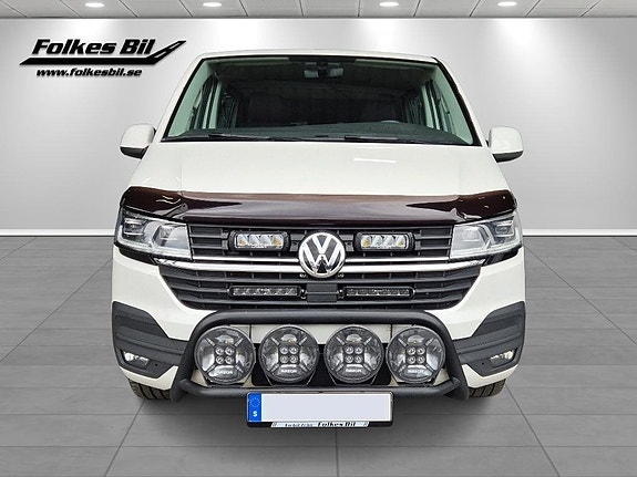 Volkswagen Transporter 2 of 5