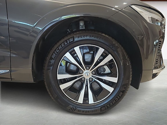 Volvo XC60 9 of 14