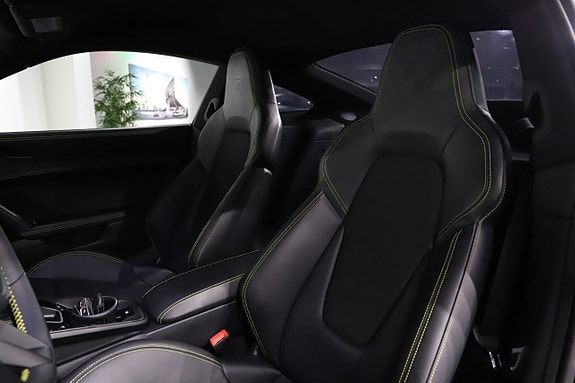 Porsche 911 GT3 20 of 27