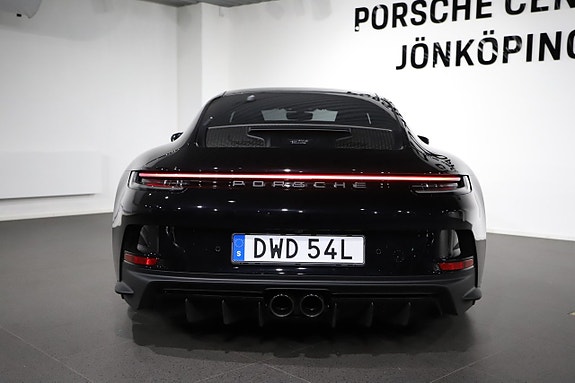 Porsche 911 GT3 4 of 5