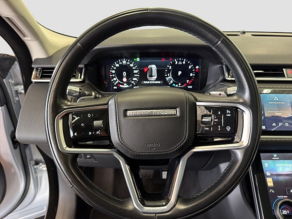 Land Rover Range Rover Velar 11 of 30