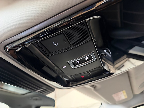 Land Rover Range Rover Velar 22 of 30