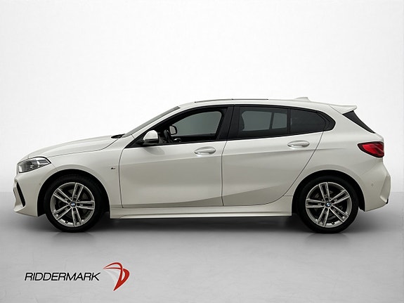 BMW 118i 4 of 5