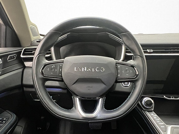 Lynk & Co 01 14 of 30