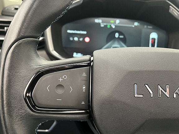 Lynk & Co 01 26 of 30