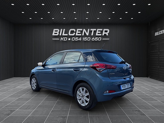 Hyundai i20 6 of 23