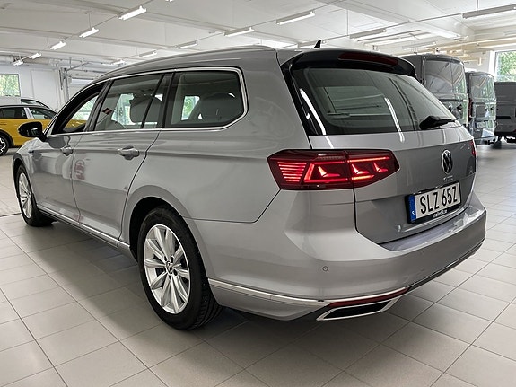 Volkswagen Passat 5 of 5