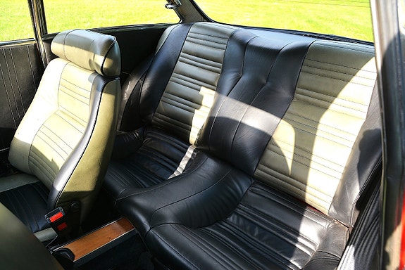 Alfa Romeo 1750 GT 18 of 25