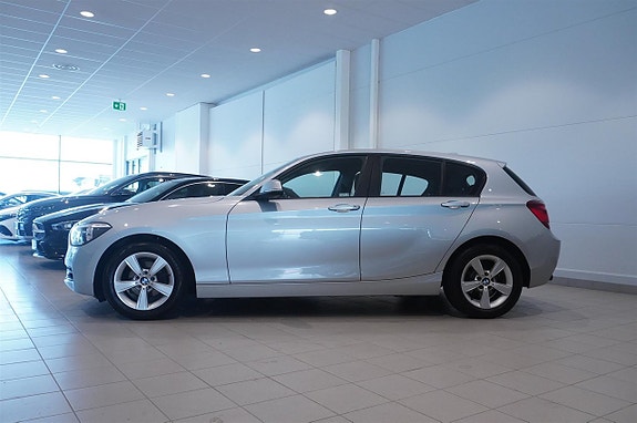 BMW 118d 3 of 5