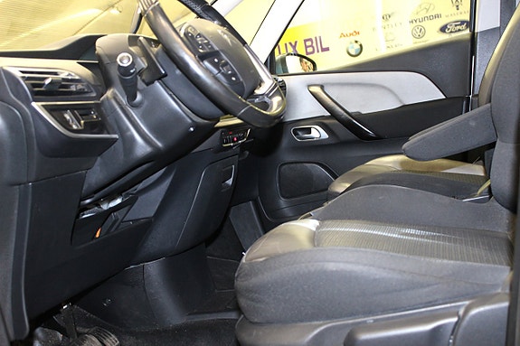 Citroen Grand C4 Picasso 13 of 18