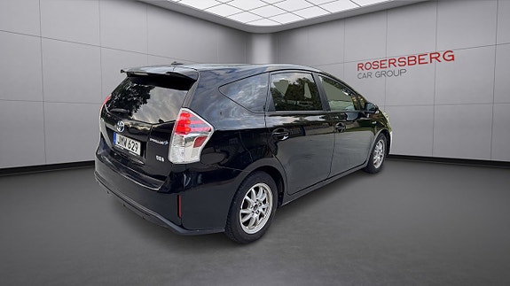 Toyota Prius+ 4 of 13