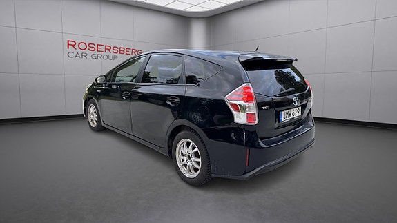 Toyota Prius+ 3 of 13