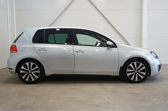 Volkswagen Golf I 4 of 5