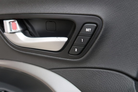 Hyundai Grand Santa Fe 14 of 16