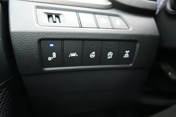 Hyundai Grand Santa Fe 13 of 16