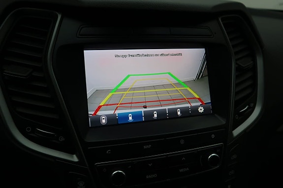Hyundai Grand Santa Fe 11 of 16