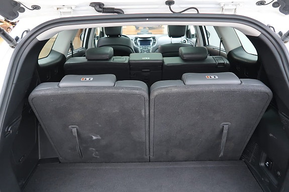 Hyundai Grand Santa Fe 6 of 16