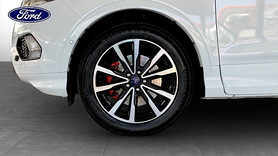 Ford Kuga 9 of 11