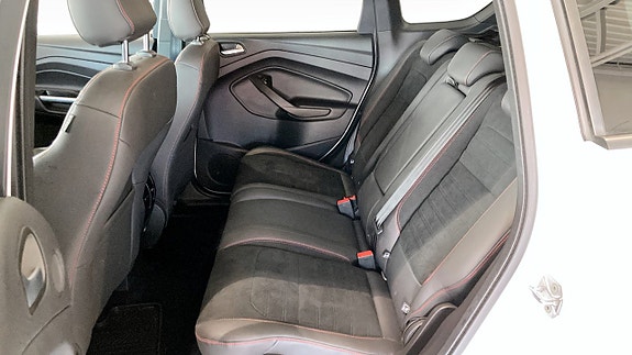 Ford Kuga 5 of 11