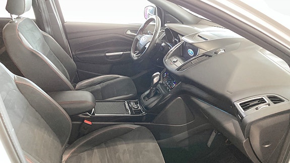 Ford Kuga 3 of 11