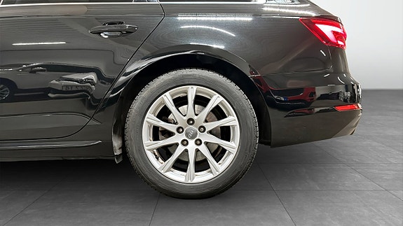 Audi A4 9 of 12