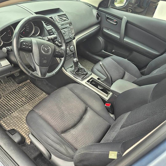 Mazda 6 4 of 5