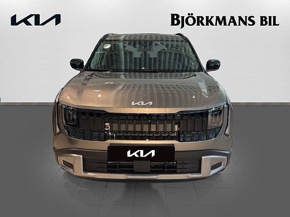 Kia Seltos 2 of 16