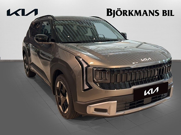 Kia Seltos 3 of 16