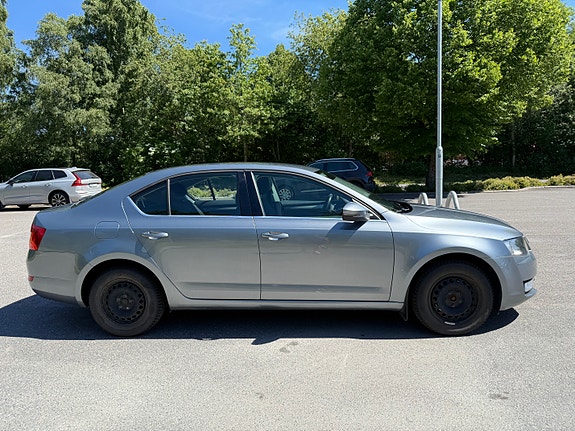Skoda Octavia 4 of 5
