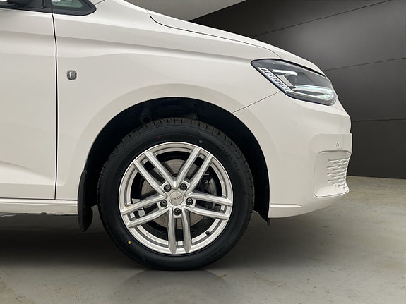 Volkswagen Caddy 29 of 29