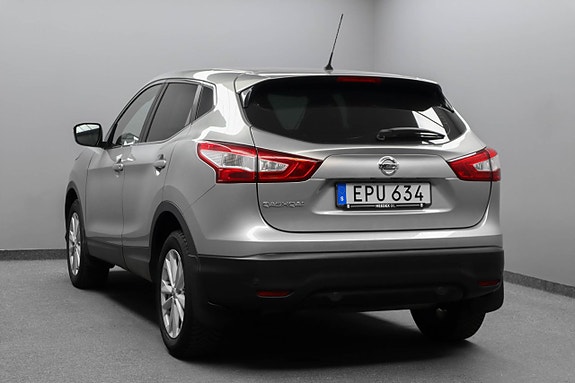 Nissan Qashqai 2 of 5