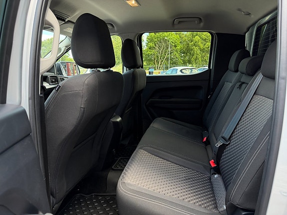 Volkswagen Amarok 19 of 28