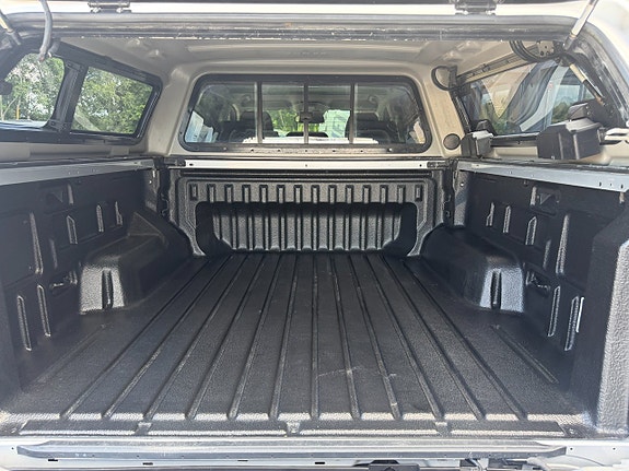 Volkswagen Amarok 10 of 28