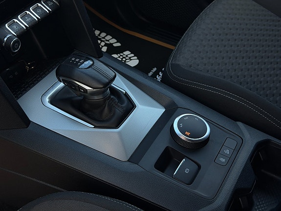 Volkswagen Amarok 24 of 28