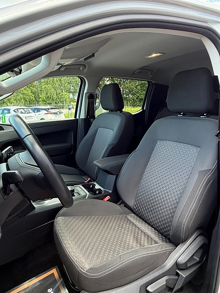 Volkswagen Amarok 16 of 28