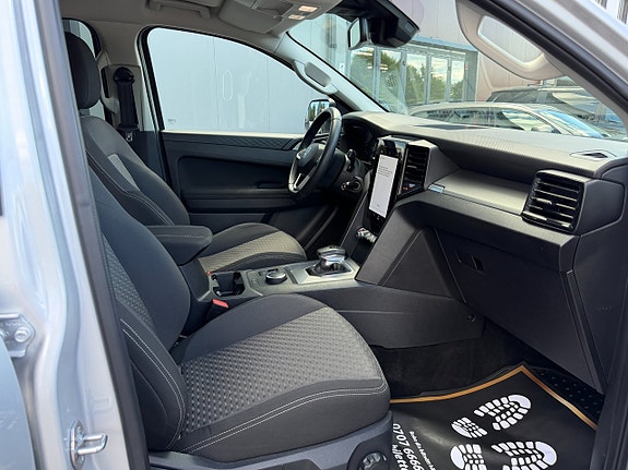 Volkswagen Amarok 21 of 28